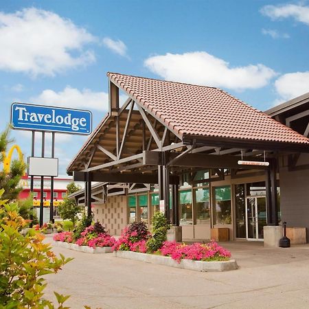 Travelodge By Wyndham Принс-Альберт Екстер'єр фото